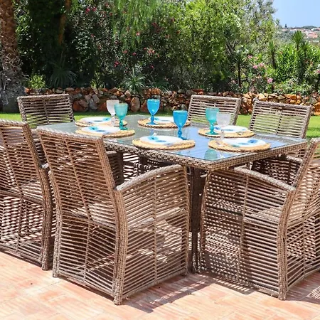 Idyllic With Huge Garden For 14pax