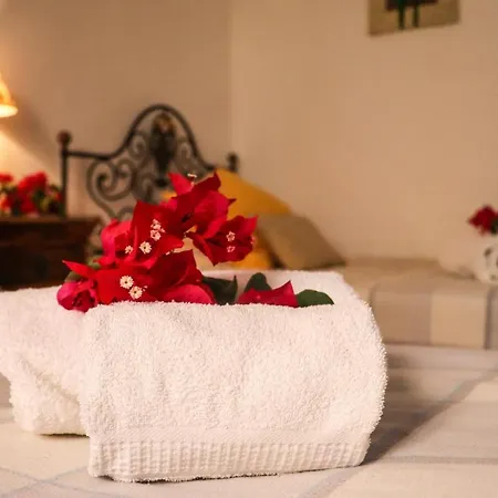 Idyllic With Huge Garden For 14pax بيت للعطل *