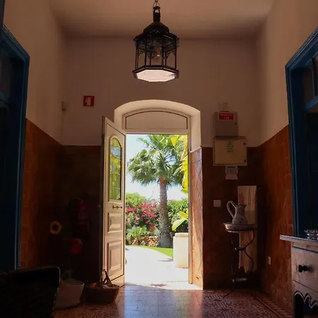 Idyllic With Huge Garden For 14pax بيت للعطل