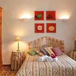 Ferienhaus Idyllic With Huge Garden For 14pax Almancil