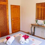 Idyllic With Huge Garden For 14pax Ferienhaus *