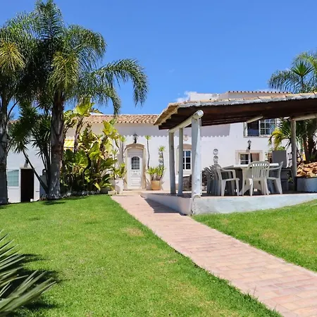 Idyllic With Huge Garden For 14pax * Almancil
