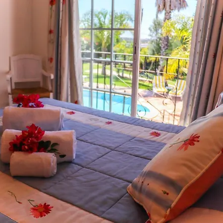 Tatil Evi Idyllic With Huge Garden For 14pax