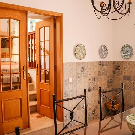 Idyllic With Huge Garden For 14pax Tatil Evi *
