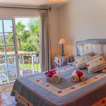 Idyllic With Huge Garden For 14pax *